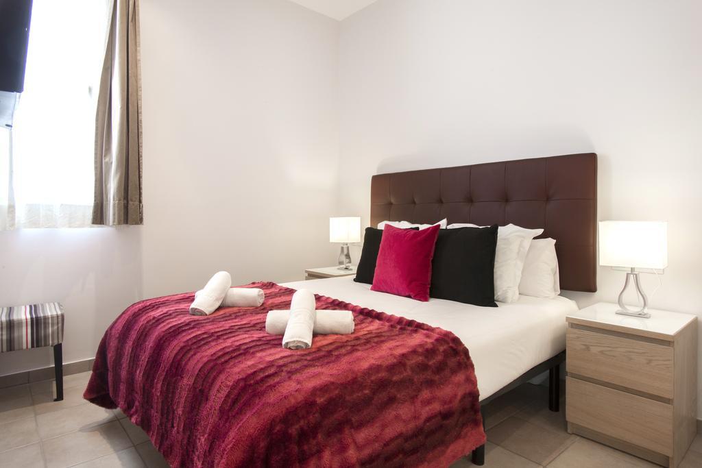 Appartamento Dailyflats Barcelona Centre Esterno foto